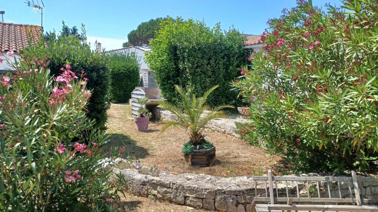 Le Clos Do Re Sainte-Marie-de-Re Exterior photo